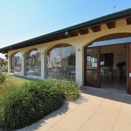 Locazione Turistica Airone Bianco Village-3 *